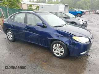 2009 Hyundai Elantra SE z VIN KMHDU46D39U746225, wystawiony jako IAAI lot #42332680 z przebiegiem 68 088 mil mil oraz . Historia ofert i sprzedaży dostępna na DreamBid. Obrazek 1.