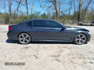 2016 BMW 7 Series 740i with VIN WBA7E2C54GG714649, listed as a IAAI auction lot 41815220 with 89,029 mi miles. Bid and sale history available at carsss.com. Image 13.