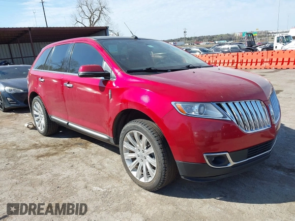 2012 Lincoln MKX with VIN 2LMDJ6JK3CBL06887, listed as a IAAI auction lot 41871768 with 117,421 mi miles. Bid and sale history available at carsss.com. Image 1.