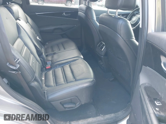 2016 Kia Sorento EX with VIN 5XYPHDA58GG015715, listed as a IAAI auction lot 42040772 with 146,645 mi miles and . Bid and sale history available at DreamBid. Image 8.