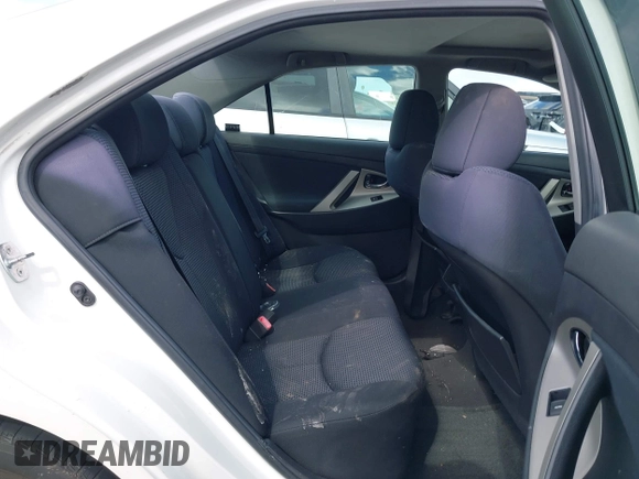2011 Toyota Camry LE z VIN 4T1BF3EK9BU622302, wystawiony jako IAAI lot #41912867 z przebiegiem Nie podano mil oraz . Historia ofert i sprzedaży dostępna na DreamBid. Obrazek 8.