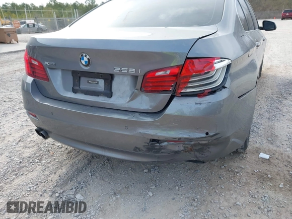 2014 BMW 5 Series 528i xDrive with VIN WBA5A7C58ED617016, listed as a IAAI auction lot 41696157 with 184,365 mi miles and . Bid and sale history available at DreamBid. Image 6.