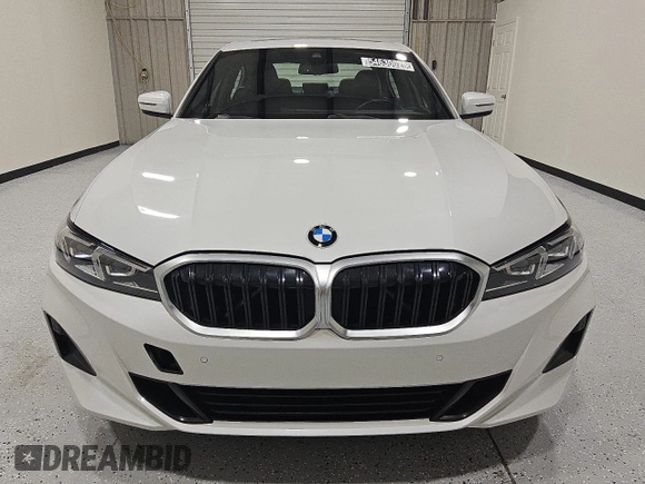 2024 BMW 3 Series 330i with VIN 3MW69FF05R8E27751, listed as a Copart auction lot 54630025 with 34,919 mi miles and Clean Title. Bid and sale history available at carsss.com. Image 5.