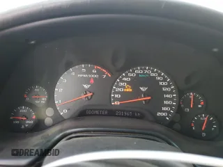 1997 Chevrolet Corvette with VIN 1G1YY22G8V5107138, listed as a Copart auction lot 70486084 with 231,965 mi miles and Salvage Title. Bid and sale history available at carsss.com. Image 9.