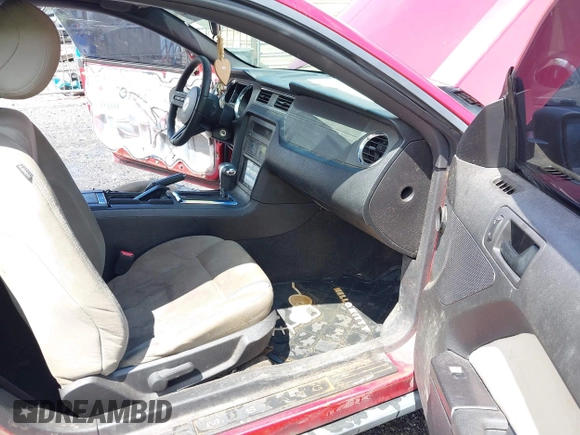 2012 Ford Mustang Premium with VIN 1ZVBP8AM6C5260105, listed as a IAAI auction lot 42244372 with 227,704 mi miles and . Bid and sale history available at DreamBid. Image 5.