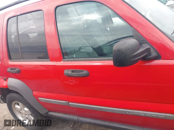 2005 Jeep Liberty Sport with VIN 1J4GL48KX5W540134, listed as a IAAI auction lot 41763890 with 191,262 mi miles. Bid and sale history available at carsss.com. Image 13.