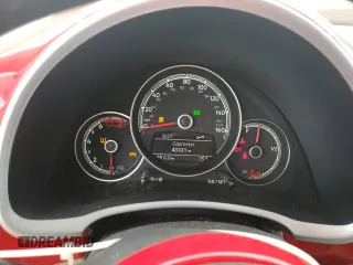 2017 Volkswagen Beetle 1.8T SE with VIN 3VWJ17AT2HM613942, listed as a Copart auction lot 44078155 with 43,321 mi miles and Salvage Title. Bid and sale history available at carsss.com. Image 9.
