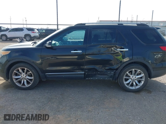 2014 Ford Explorer XLT with VIN 1FM5K7D84EGA69034, listed as a IAAI auction lot 42343947 with 170,652 mi miles and . Bid and sale history available at DreamBid. Image 14.