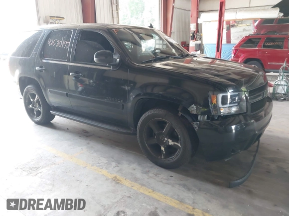 2007 Chevrolet Tahoe LT z VIN 1GNFK13087R105226, wystawiony jako IAAI lot #42580197 z przebiegiem 230 762 mil mil oraz . Historia ofert i sprzedaży dostępna na DreamBid. Obrazek 1.