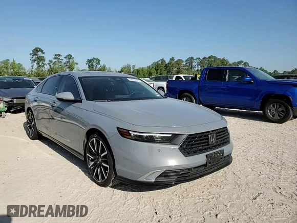 2024 Honda Accord Touring z VIN 1HGCY2F82RA043505, wystawiony jako Copart lot #52223925 z przebiegiem 16 767 mil mil oraz Szkoda całkowita • Salvage title. Historia ofert i sprzedaży dostępna na DreamBid. Obrazek 10.