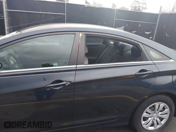 2011 Hyundai Sonata GLS with VIN 5NPEB4AC0BH039967, listed as a IAAI auction lot 41834409 with 133,746 mi miles and . Bid and sale history available at DreamBid. Image 6.