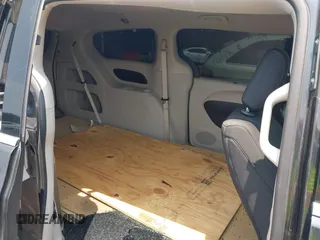 2018 Chrysler Pacifica Touring Plus with VIN 2C4RC1FGXJR339316, listed as a IAAI auction lot 42481389 with 113,718 mi miles and . Bid and sale history available at DreamBid. Image 8.