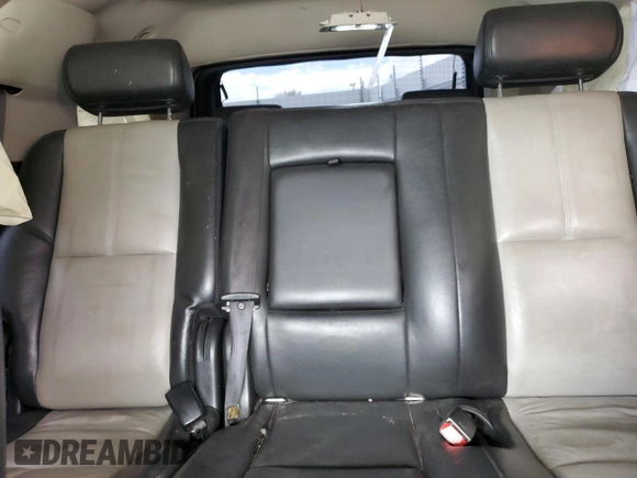 2008 Chevrolet Tahoe 3LT z VIN 1GNFK130X8R238460, wystawiony jako Copart lot #56520685 z przebiegiem 244 142 mil mil oraz Szkoda całkowita • Salvage title. Historia ofert i sprzedaży dostępna na DreamBid. Obrazek 10.