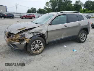 2019 Jeep Cherokee Latitude Plus with VIN 1C4PJMLB2KD169934, listed as a Copart auction lot 57332795 with 110,549 mi miles and Salvage title. Bid and sale history available at DreamBid. Image 1.
