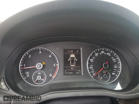 2015 Volkswagen Passat SEL Premium z VIN 1VWCV7A3XFC030563, wystawiony jako Copart lot #56851175 z przebiegiem 217 343 mil mil oraz Szkoda całkowita • Salvage title. Historia ofert i sprzedaży dostępna na DreamBid. Obrazek 9.