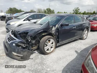 2015 Nissan Altima SL z VIN 1N4BL3APXFC197799, wystawiony jako Copart lot #59965945 z przebiegiem 102 751 mil mil oraz Szkoda całkowita • Salvage title. Historia ofert i sprzedaży dostępna na DreamBid. Obrazek 1.
