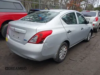 2012 Nissan Versa SV with VIN 3N1CN7AP9CL935742, listed as a IAAI auction lot 41541062 with 181,924 mi miles. Bid and sale history available at carsss.com. Image 4.