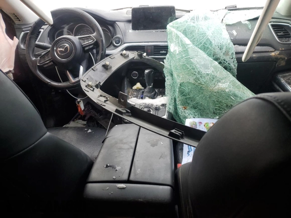 2018 Mazda CX-9 Touring with VIN JM3TCACY7J0210812, listed as a Copart auction lot 45380805 with 83,403 mi miles and Salvage title. Bid and sale history available at DreamBid. Image 8.