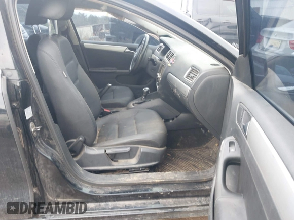 2012 Volkswagen Jetta TDI w/Premium with VIN 3VWLL7AJ1CM360400, listed as a IAAI auction lot 41462201 with 269,351 mi miles and . Bid and sale history available at DreamBid. Image 5.