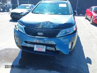 2015 Kia Sorento EX with VIN 5XYKU4A70FG559566, listed as a IAAI auction lot 41727052 with 92,258 mi miles. Bid and sale history available at carsss.com. Image 6.