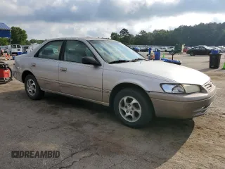 1997 Toyota Camry LE z VIN 4T1BG22K6VU815524, wystawiony jako Copart lot #57466415 z przebiegiem Nie podano mil oraz Szkoda całkowita • Salvage title. Historia ofert i sprzedaży dostępna na DreamBid. Obrazek 4.