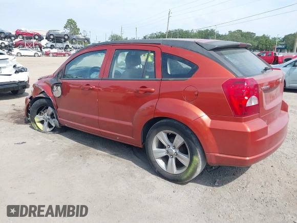2010 Dodge Caliber Mainstreet z VIN 1B3CB3HA8AD598176, wystawiony jako IAAI lot #42090945 z przebiegiem 85 172 mil mil oraz . Historia ofert i sprzedaży dostępna na DreamBid. Obrazek 3.