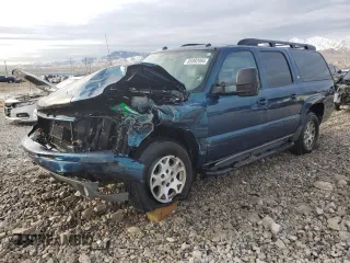 2005 Chevrolet Suburban Z71 with VIN 3GNFK16ZX5G275563, listed as a Copart auction lot 85082084 with 217,164 mi miles and Salvage Title. Bid and sale history available at carsss.com. Image 1.