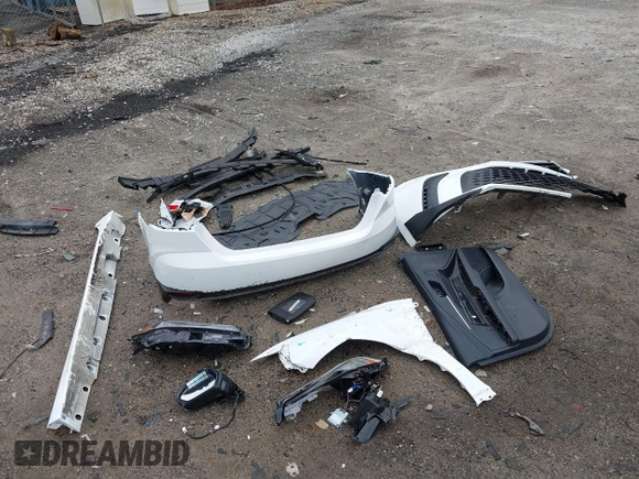 2025 Toyota Camry LE z VIN 4T1DAACK6SU545886, wystawiony jako IAAI lot #42120578 z przebiegiem Nie podano mil oraz . Historia ofert i sprzedaży dostępna na DreamBid. Obrazek 12.