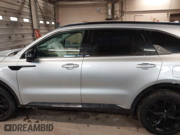 2021 Kia Sorento SX Prestige X-Line with VIN 5XYRKDLF5MG042446, listed as a IAAI auction lot 41506652 with 54,947 mi miles. Bid and sale history available at carsss.com. Image 15.
