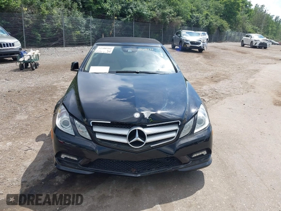 2011 Mercedes-Benz E 550 with VIN WDDKK7CF2BF065434, listed as a IAAI auction lot 42560763 with 85,579 mi miles and . Bid and sale history available at DreamBid. Image 12.