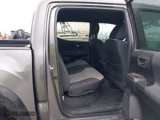 2021 Toyota Tacoma 2WD SR5 with VIN 5TFAZ5CNXMX097509, listed as a IAAI auction lot 41889399 with 81,598 mi miles. Bid and sale history available at carsss.com. Image 8.