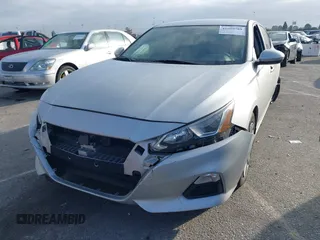 2021 Nissan Altima 2.5 S with VIN 1N4BL4BV2MN332035, listed as a IAAI auction lot 41609789 with 48,507 mi miles. Bid and sale history available at carsss.com. Image 2.