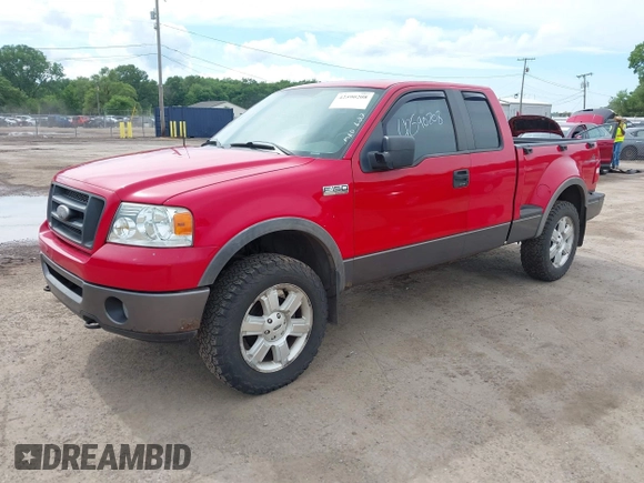 2007 Ford F-150 XLT z VIN 1FTPX04597KD31044, wystawiony jako IAAI lot #42590208 z przebiegiem 161 415 mil mil oraz . Historia ofert i sprzedaży dostępna na DreamBid. Obrazek 2.