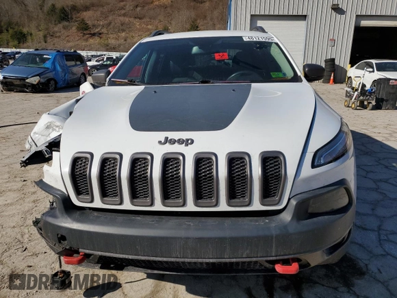 2016 Jeep Cherokee Trailhawk с VIN 1C4PJMBB2GW176413, выставлен на аукционе Copart как лот 48121595 с пробегом 120 715 миль миль и Списание • Salvage title. История ставок и продаж доступна на DreamBid. Изображение 5.