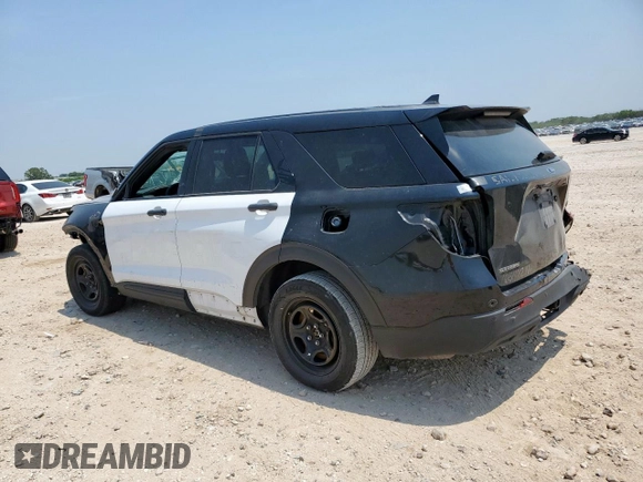 2022 Ford Police Interceptor Utility z VIN 1FM5K8AB3NGA47743, wystawiony jako Copart lot #57174145 z przebiegiem 71 935 mil mil oraz Czysty tytuł • Clean title. Historia ofert i sprzedaży dostępna na DreamBid. Obrazek 2.