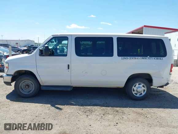 2013 Ford Econoline Passenger XL with VIN 1FMNE1BLXDDB29636, listed as a IAAI auction lot 42274116 with 141,261 mi miles and . Bid and sale history available at DreamBid. Image 15.
