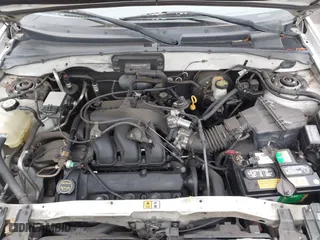 2001 Ford Escape XLT with VIN 1FMYU03121KB61138, listed as a IAAI auction lot 42044869 with 164,698 mi miles. Bid and sale history available at carsss.com. Image 10.