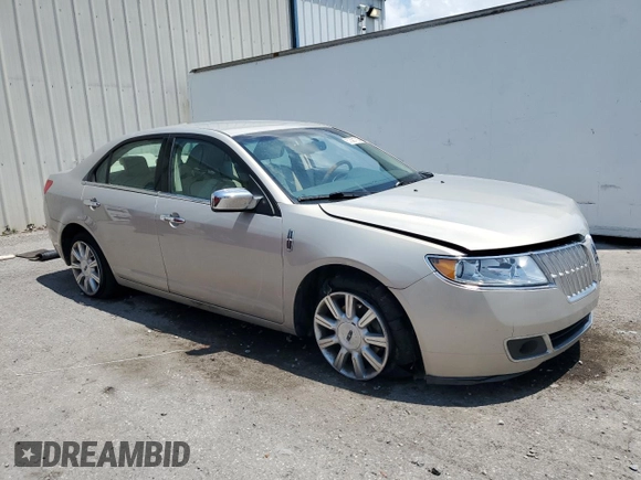 2010 Lincoln MKZ z VIN 3LNHL2GC0AR656881, wystawiony jako Copart lot #57591735 z przebiegiem 76 596 mil mil oraz Szkoda całkowita • Salvage title. Historia ofert i sprzedaży dostępna na DreamBid. Obrazek 4.