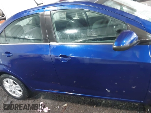 2014 Chevrolet Sonic LT with VIN 1G1JC5SG4E4136790, listed as a IAAI auction lot 37970640 with 180,252 mi miles and . Bid and sale history available at DreamBid. Image 13.