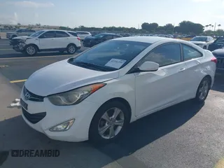 2013 Hyundai Elantra GS z VIN KMHDH6AEXDU022461, wystawiony jako IAAI lot #42351335 z przebiegiem 160 697 mil mil oraz . Historia ofert i sprzedaży dostępna na DreamBid. Obrazek 2.