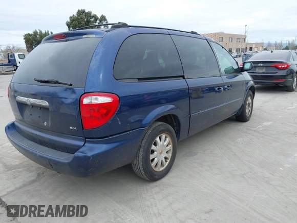 2002 Chrysler Town & Country EX with VIN 2C8GP74L22R505116, listed as a IAAI auction lot 41722892 with Not Provided miles and . Bid and sale history available at carsss.com. Image 4.