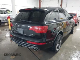 2015 Audi Q7 3.0L TDI Prestige with VIN WA1WMAFE5FD016231, listed as a IAAI auction lot 41221219 with 108,632 mi miles. Bid and sale history available at carsss.com. Image 4.