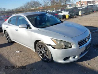 2012 Nissan Maxima 3.5 SV with VIN 1N4AA5AP6CC806217, listed as a IAAI auction lot 41752048 with 140,711 mi miles. Bid and sale history available at carsss.com. Image 1.
