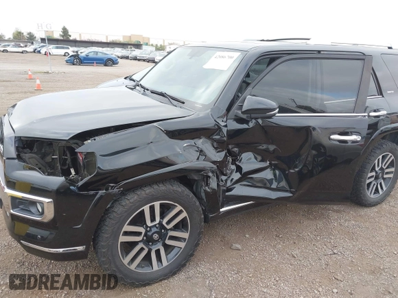 2018 Toyota 4Runner SR5 with VIN JTEBU5JR5J5599114, listed as a IAAI auction lot 42086700 with 111,376 mi miles and . Bid and sale history available at DreamBid. Image 6.