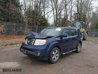 2013 Honda Pilot EX-L with VIN 5FNYF4H54DB060055, listed as a IAAI auction lot 42032027 with 274,401 mi miles. Bid and sale history available at carsss.com. Image 17.