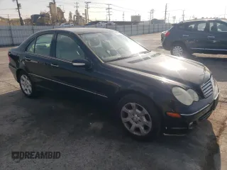 2005 Mercedes-Benz C 240 with VIN WDBRF61J35A773819, listed as a Copart auction lot 83398034 with 117,356 mi miles and Salvage Title. Bid and sale history available at DreamBid. Image 4.