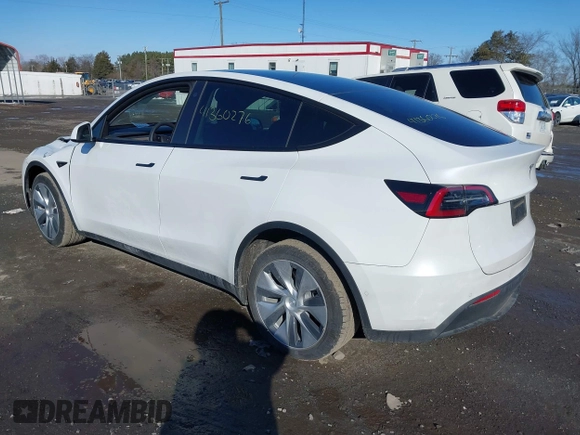 2022 Tesla Model Y Long Range with VIN 7SAYGDEE2NF440548, listed as a IAAI auction lot 41360276 with 19,714 mi miles and . Bid and sale history available at carsss.com. Image 3.