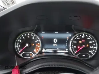 2022 Jeep Renegade Latitude with VIN ZACNJDB18NPN78989, listed as a IAAI auction lot 41636684 with 19,763 mi miles and . Bid and sale history available at DreamBid. Image 7.