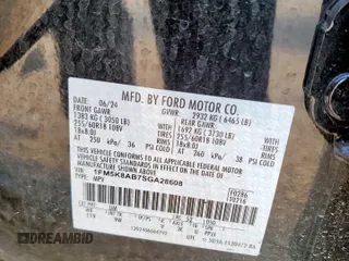 2025 Ford Police Interceptor Utility z VIN 1FM5K8AB7SGA28608, wystawiony jako Copart lot #57248625 z przebiegiem 5940 mil mil oraz Szkody całkowita. Historia ofert i sprzedaży dostępna na DreamBid. Obrazek 13.