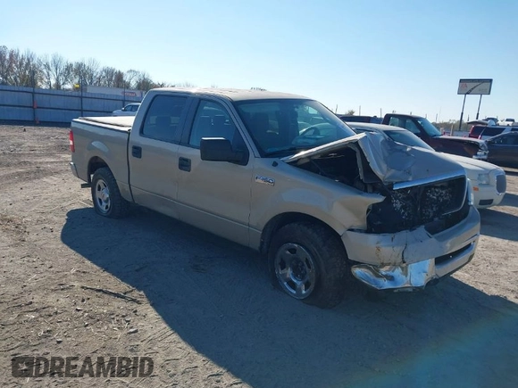 2008 Ford F-150 XL with VIN 1FTRW12W88FB99899, listed as a IAAI auction lot 41004350 with 181,699 mi miles. Bid and sale history available at carsss.com. Image 1.